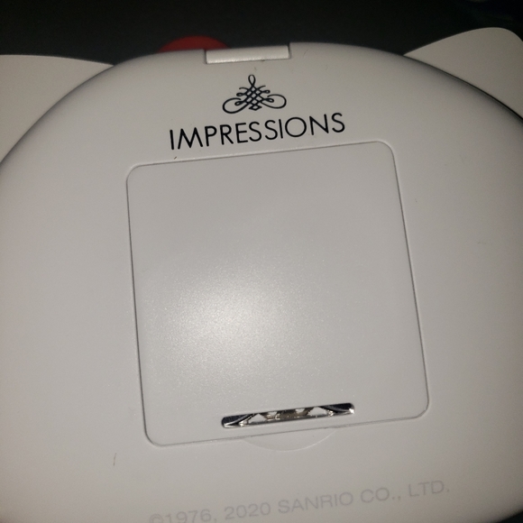 HELLO KITTY COMPACT LED MIRROR NIB - Picture 4 of 7